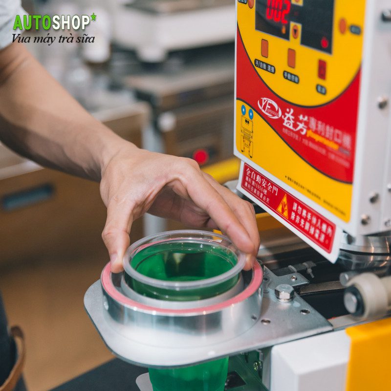 máy dập cốc yifang et95sn